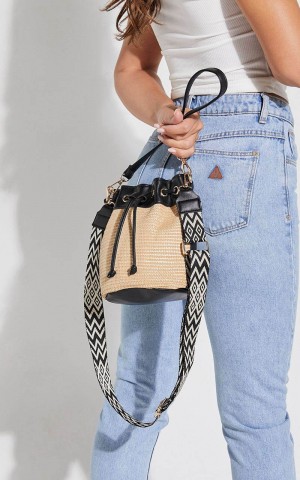 Showpo Barcelona Bag - Woven Contrast Bucket Bag Natural | NXVCFG589