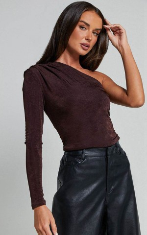 Showpo Bridgette Top - One Shoulder Long Sleeve Ruched Top Chocolate | LMOFYK046