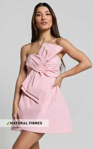 Showpo Chika Mini Dress - Linen Look Strapless Front Bow Dress Soft Pink | EGQOCR810