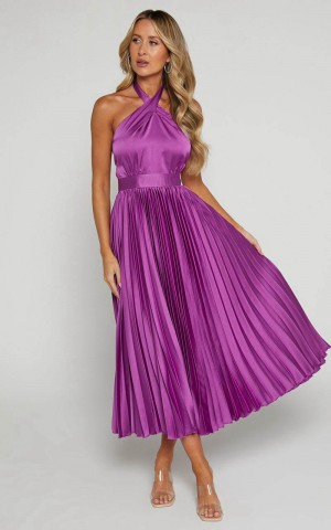 Showpo Eloise Midi Dress - Halter Neck Pleated Dress Grape | EVWJPN362