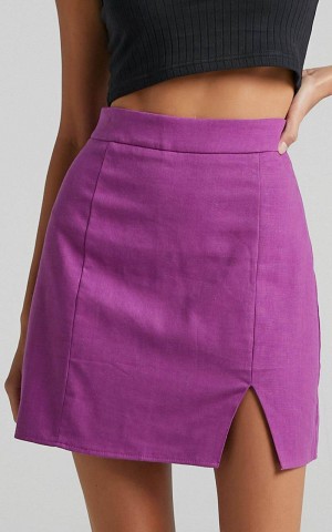 Showpo International Babe Mini Skirt Dark Orchid | AMWROE781