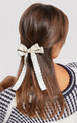 Showpo Yuri Hair Bow - Contrast Seam Detail Hair Bow White & Black | OJEYGA568