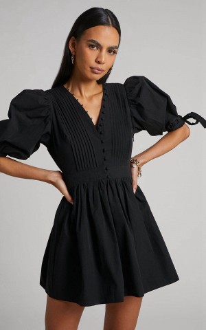 Showpo Zandra Mini Dress - Puff Sleeve Poplin Dress Black | HCYKOX379