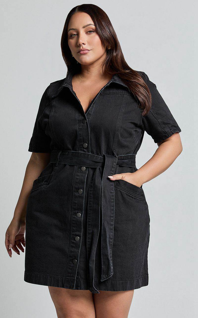 Showpo Aelicia Mini Dress - Button Through Denim Dress Washed Black | LQYJMV417