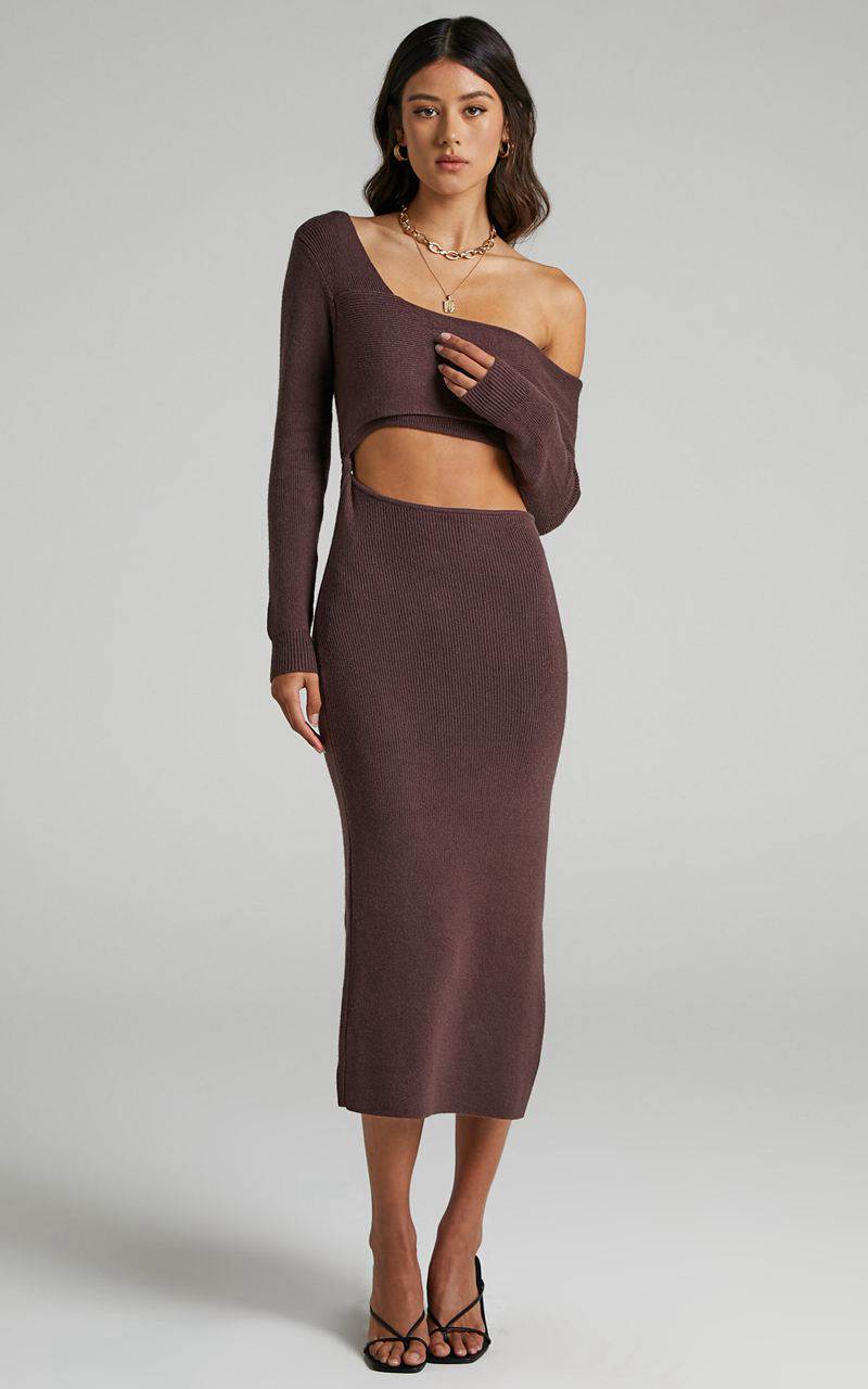 Showpo Alabama Midi Dress - Off One Shoulder Asymmetric Long Sleeve Knit Dress Chocolate | FEQTVX982