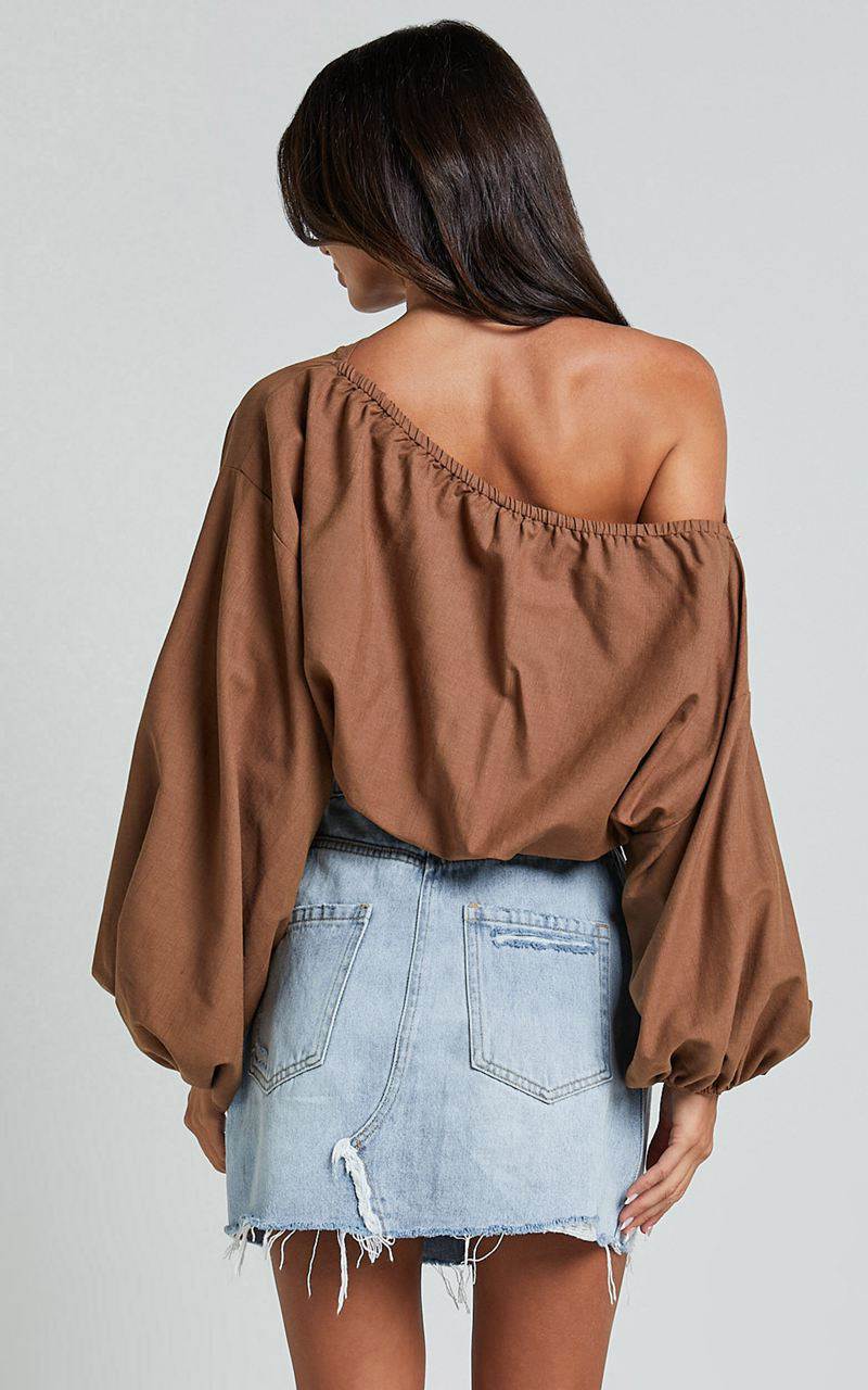 Showpo Alesia Top - Asymmetrical Boat Neck Elastic Hem Crop Top Chocolate | OJSNBZ681