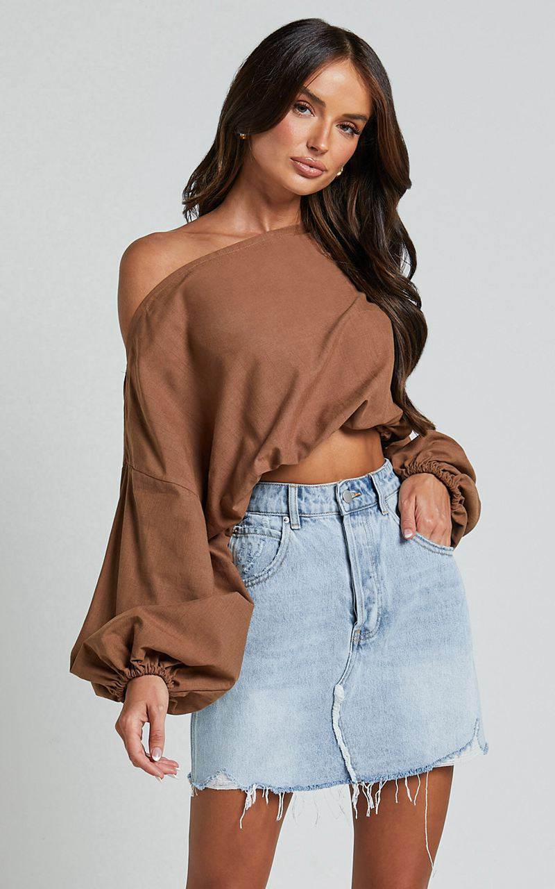 Showpo Alesia Top - Asymmetrical Boat Neck Elastic Hem Crop Top Chocolate | OJSNBZ681