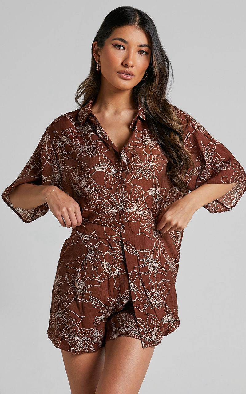 Showpo Alofi Top - Collared Button Through Short Sleeve Blouse Brown Floral | HJKYUI148