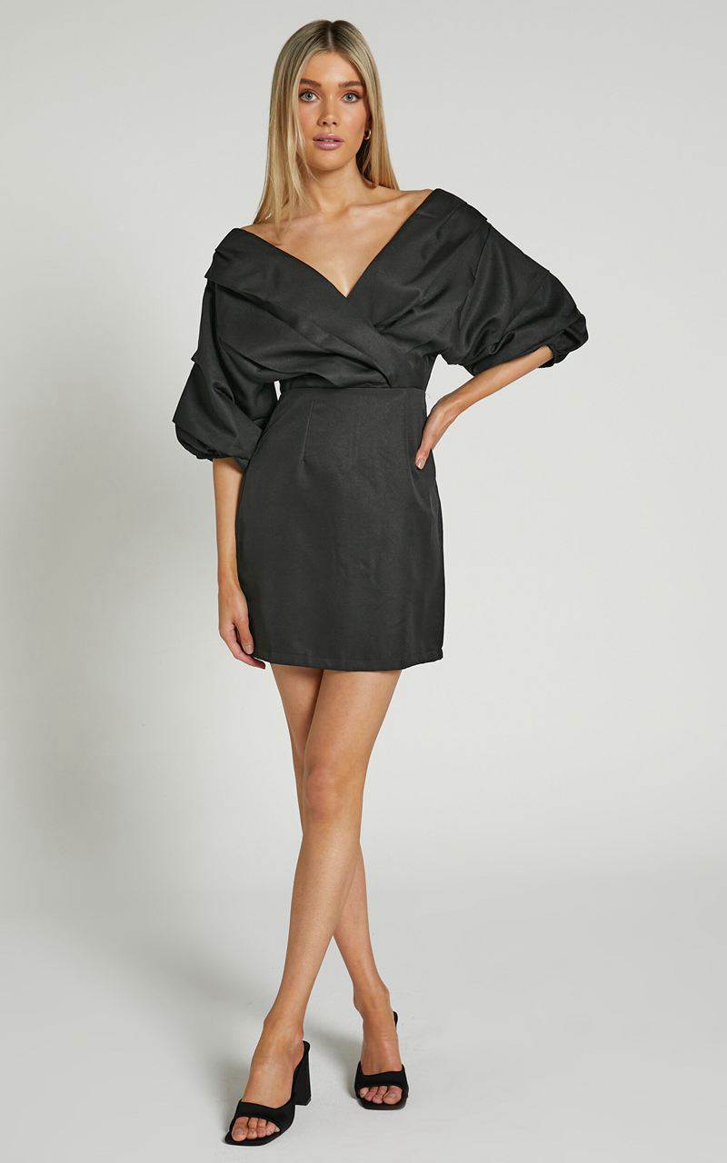 Showpo Anastasija Mini Dress - Off Shoulder V Neck Dress Black | WVCYKS269