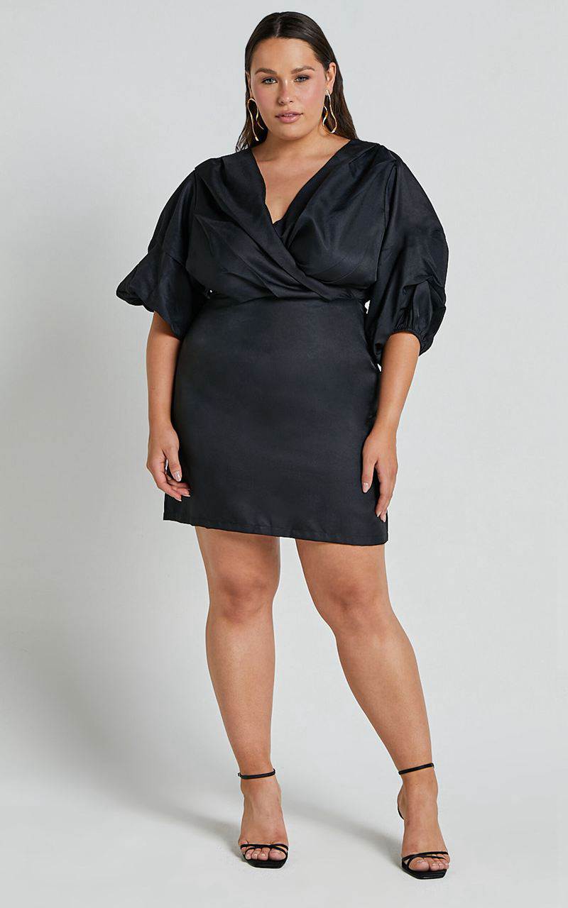 Showpo Anastasija Mini Dress - Off Shoulder V Neck Dress Black | WVCYKS269