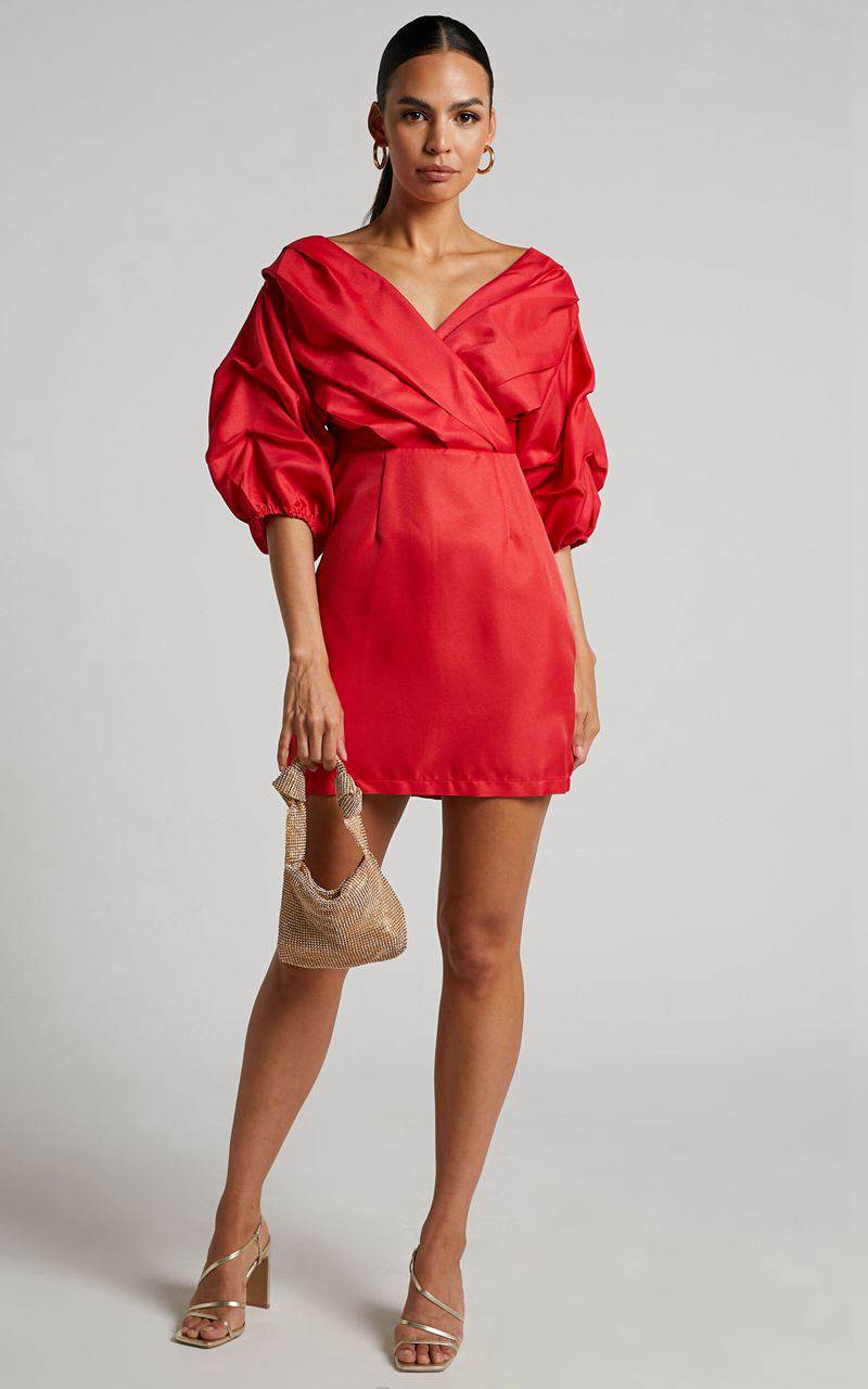 Showpo Anastasija Mini Dress - Off Shoulder V Neck Dress Red | TNYKPB831