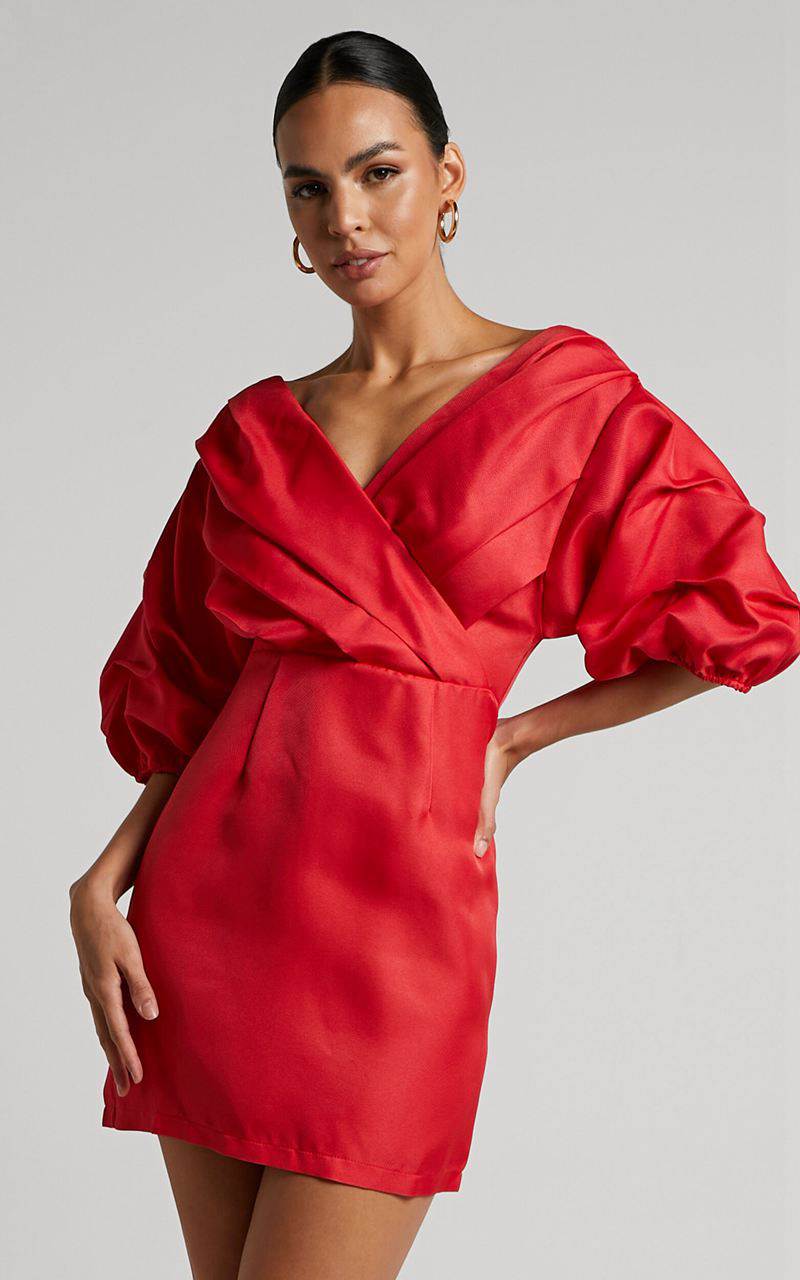 Showpo Anastasija Mini Dress - Off Shoulder V Neck Dress Red | TNYKPB831