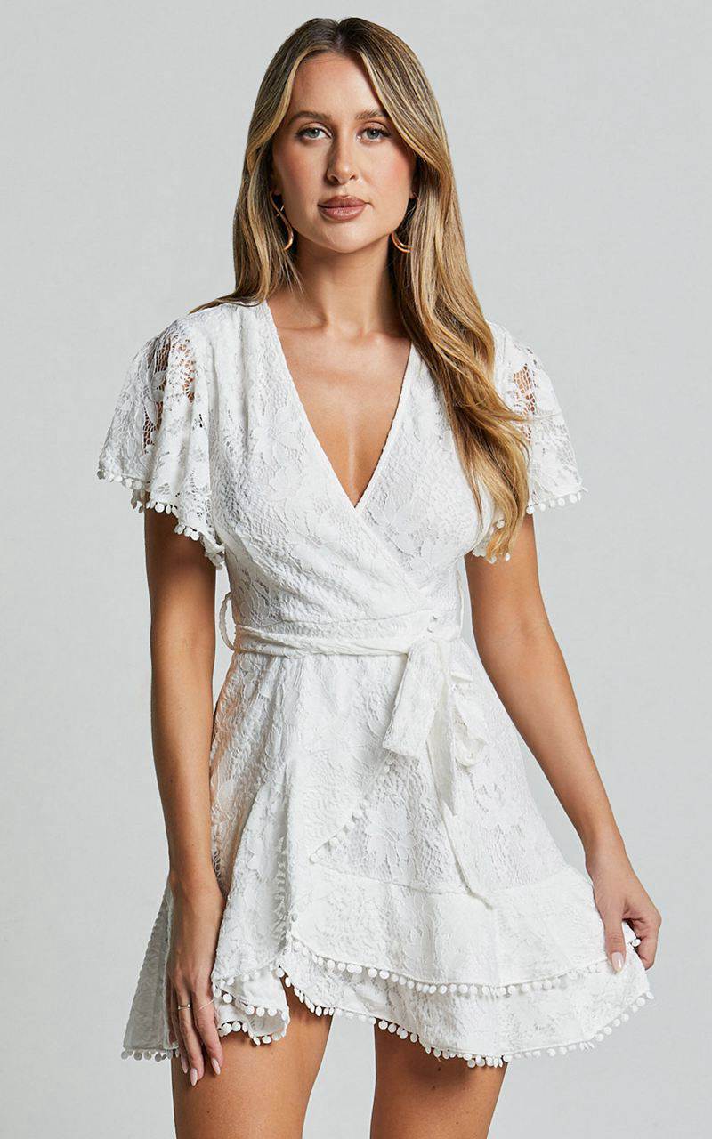 Showpo Andi Mini Dress - V Neck Short Sleeve Wrap Dress White | JDIEBL149