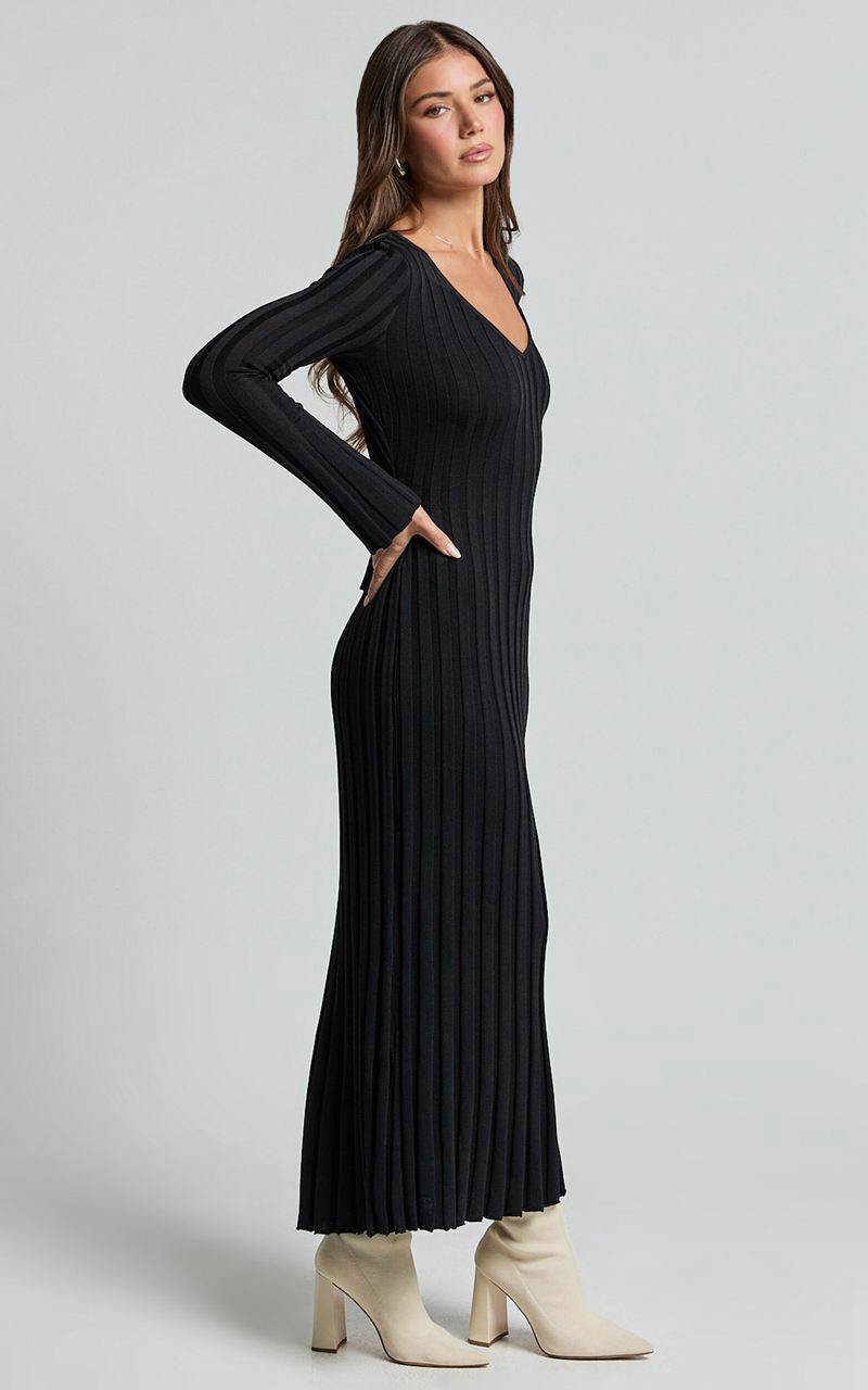 Showpo Astra Midi Dress - V Neck Long Sleeve Knit Dress Black | DCJTMY072