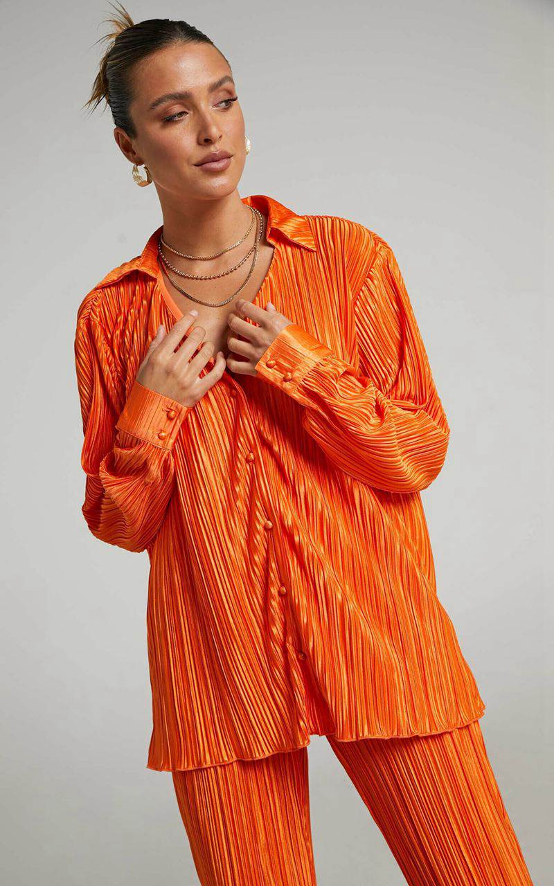 Showpo Beca Shirt - Plisse Button Up Shirt Bright Orange | QOIFXH293