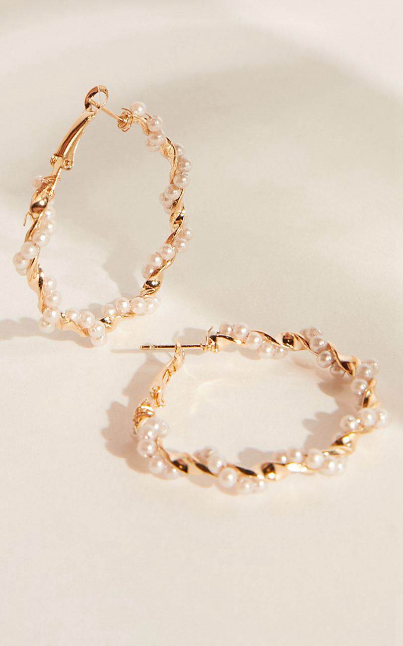 Showpo Bev Hoop Earrings Gold And Pearl | KUHZFX581