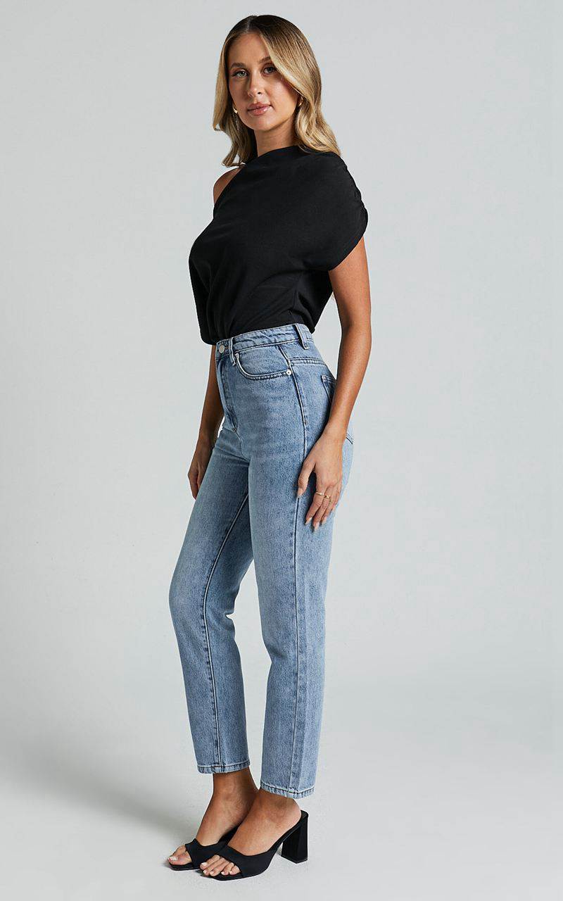 Showpo Billie Jeans - High Waisted Recycled Cotton Mom Denim Jeans Mid Blue Wash | EHUZKO791