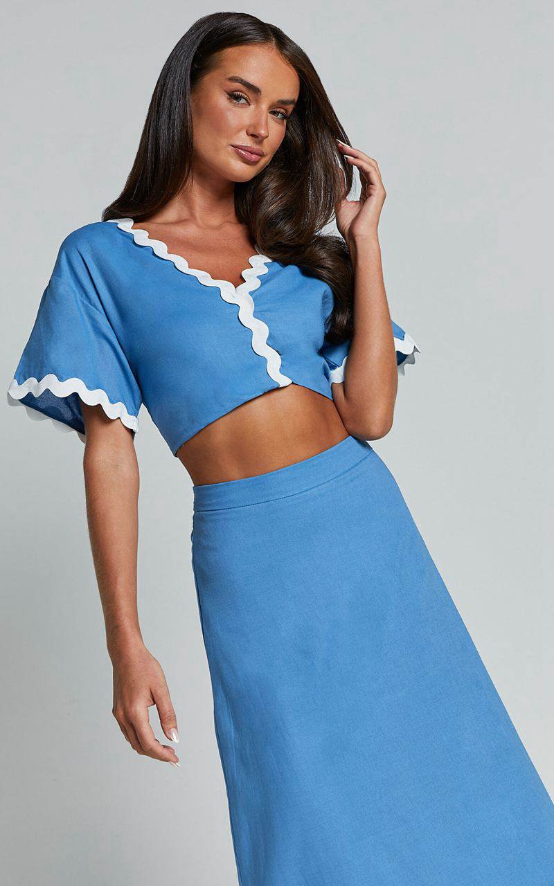 Showpo Blythe Two Piece Set - Short Sleeve With Wave Hem A Line Skirt Set Blue | ZCXBJR681