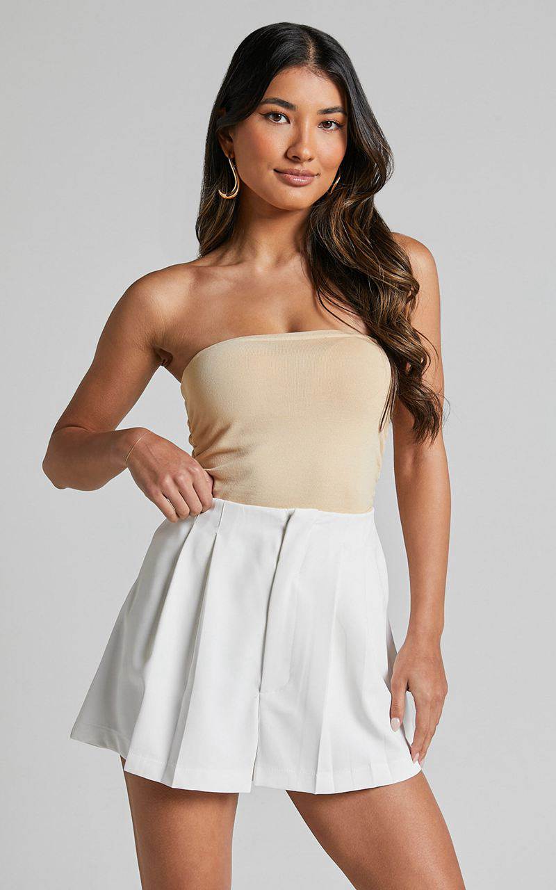 Showpo Briley Pleated Shorts - High Waisted Tailored Shorts White | WIHFTN371