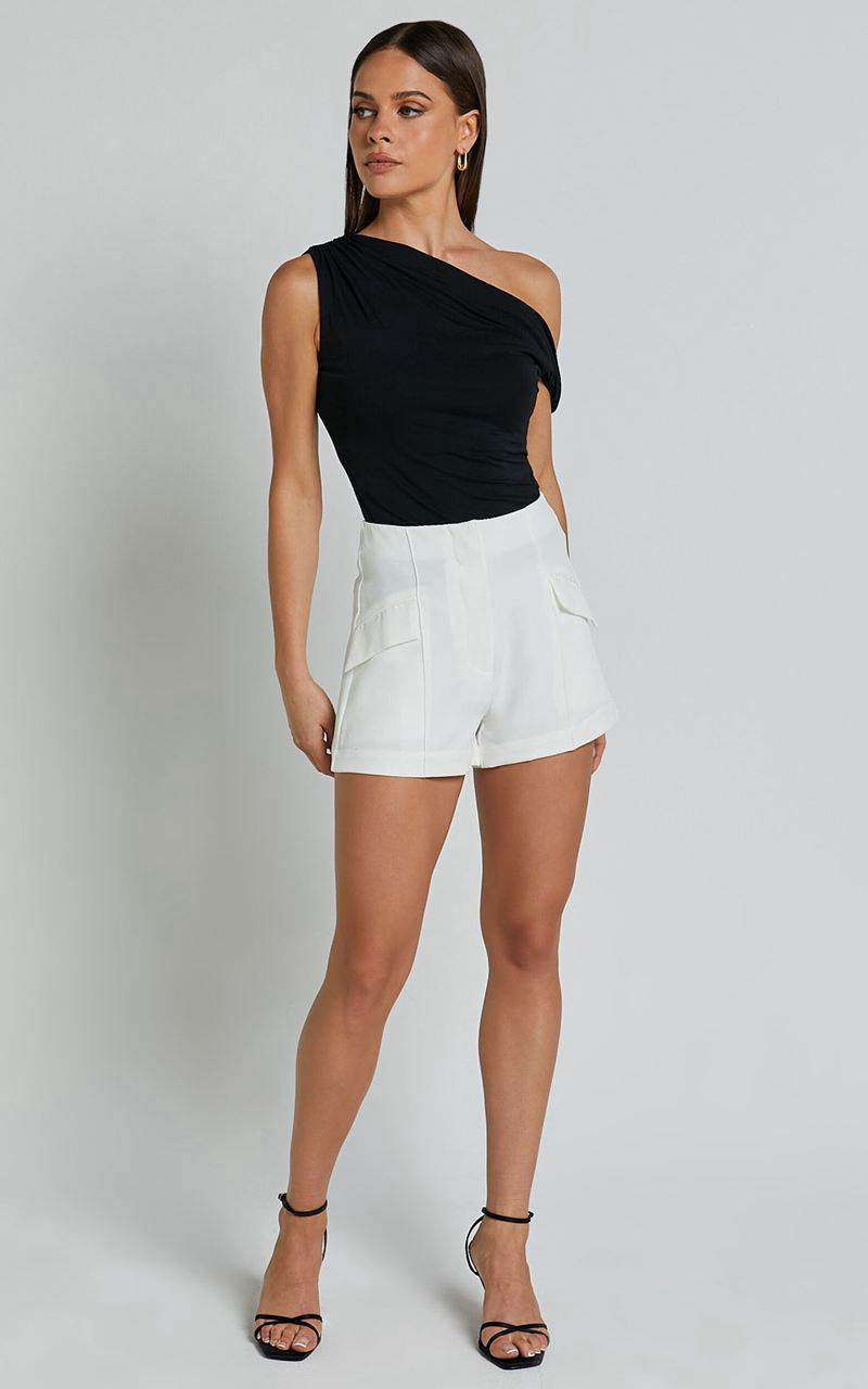 Showpo Catarina Shorts - High Waisted Pocket Detail Tailored Shorts Off White | BSNEQV893