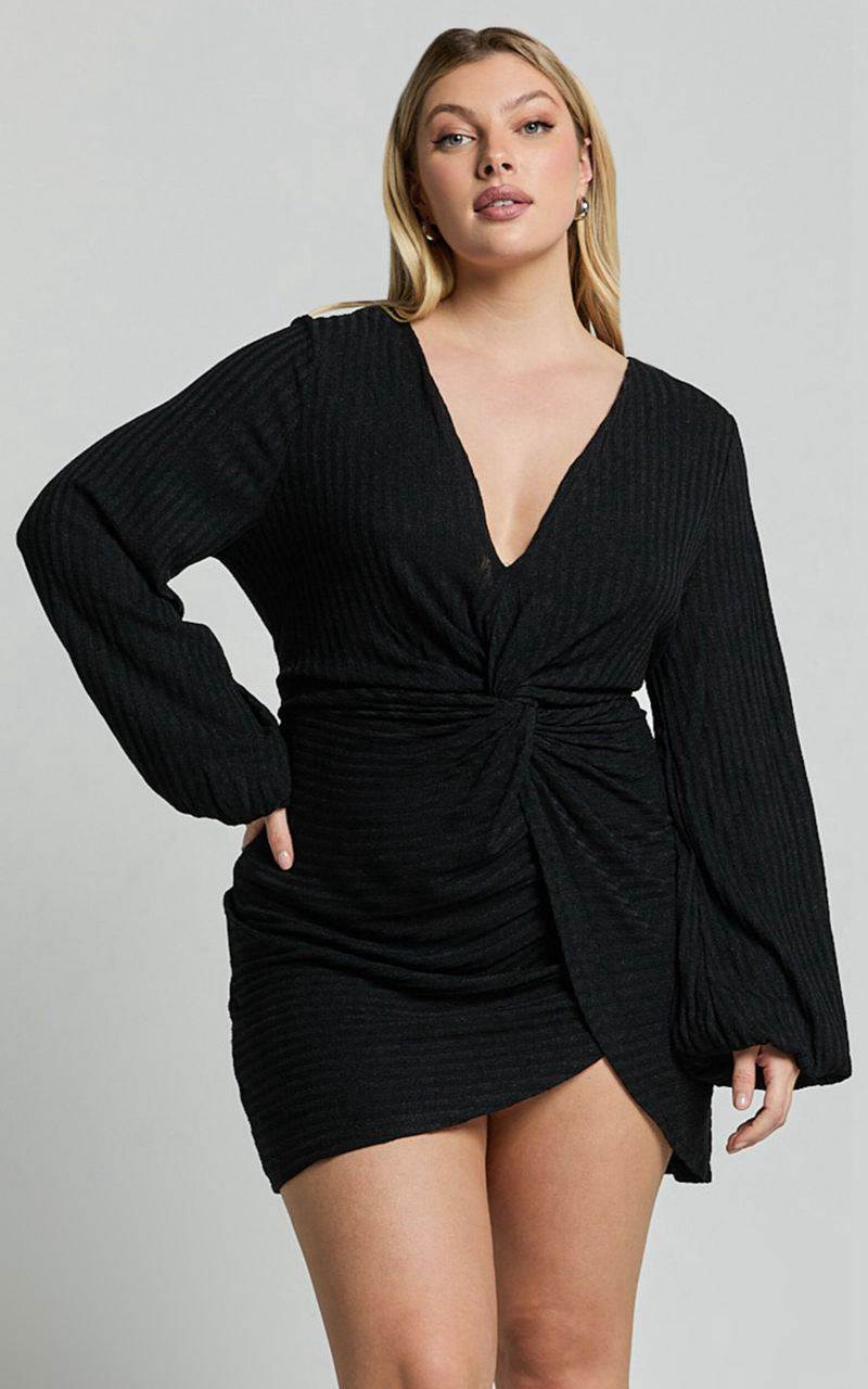 Showpo Charmine Mini Dress - Twist Front Long Sleeve Dress Black | QPMFRU283