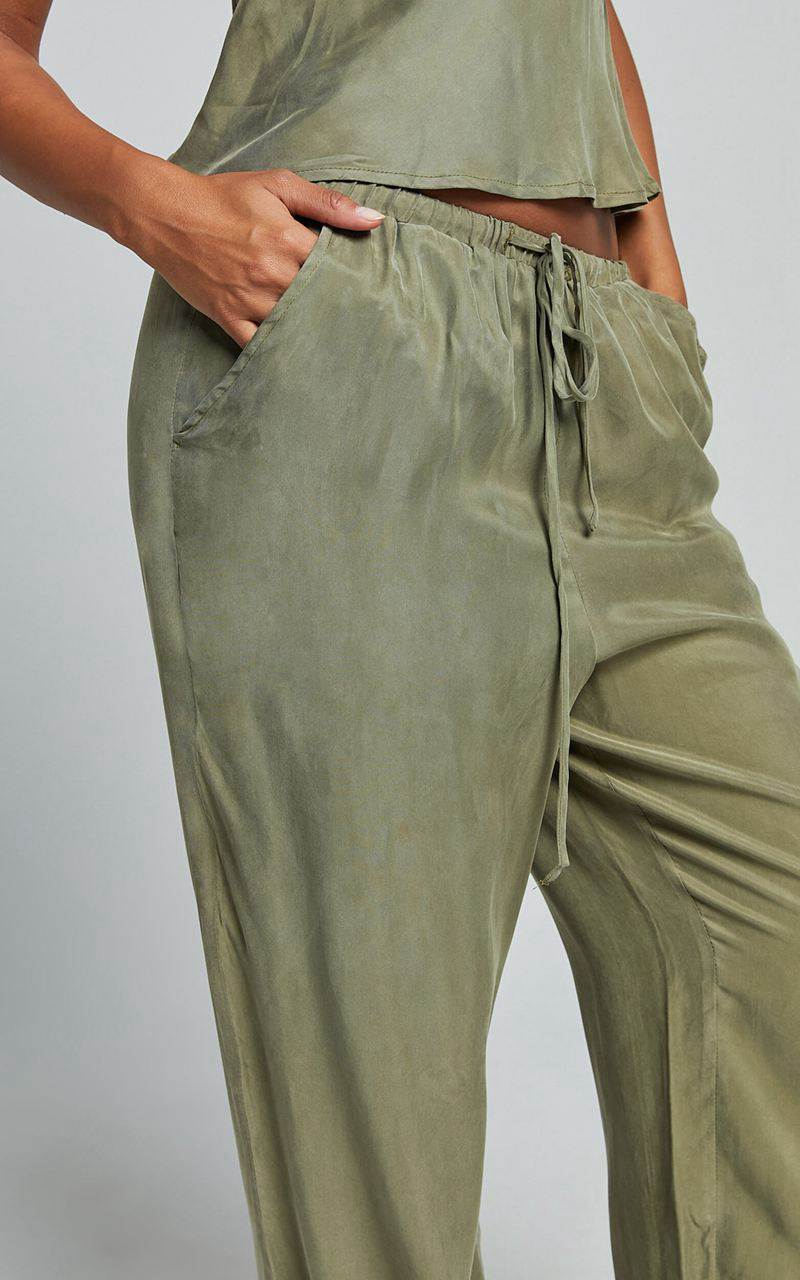 Showpo Chaya Pants - Cupro Mid Rise Relaxed Drawstring Pants Moss | HPIJZN519