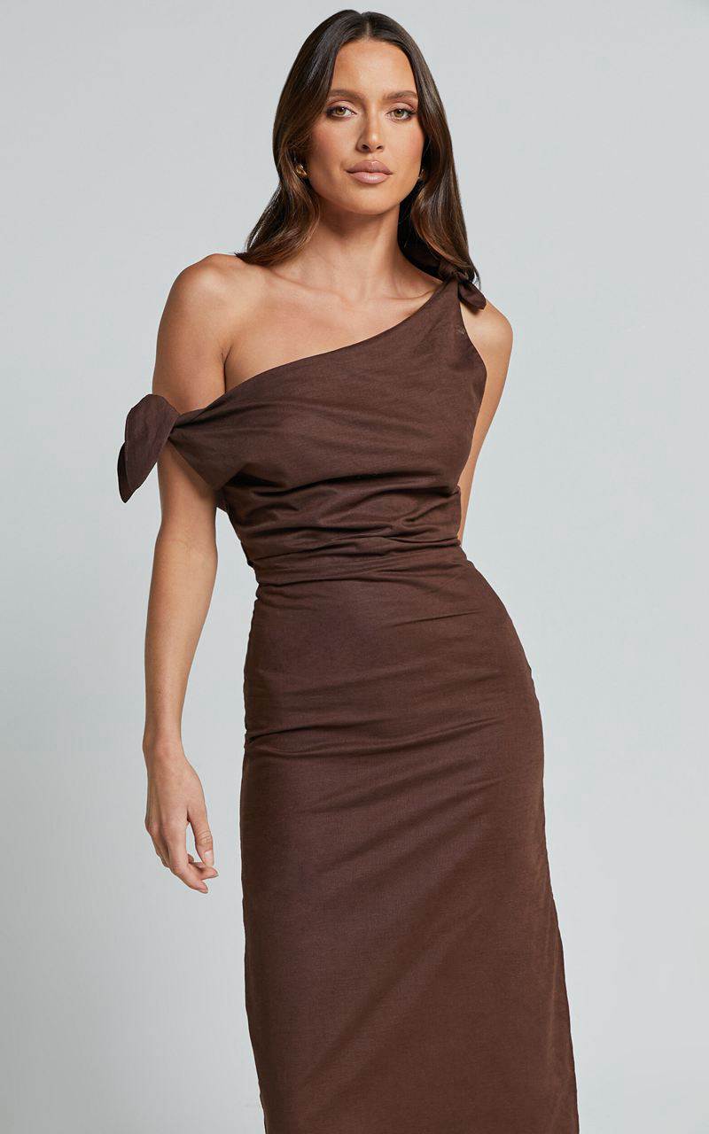 Showpo Cincinnati Midi Dress - Off The Shoulder Side Split Column Linen Look Dress Chocolate | JWEUIZ214