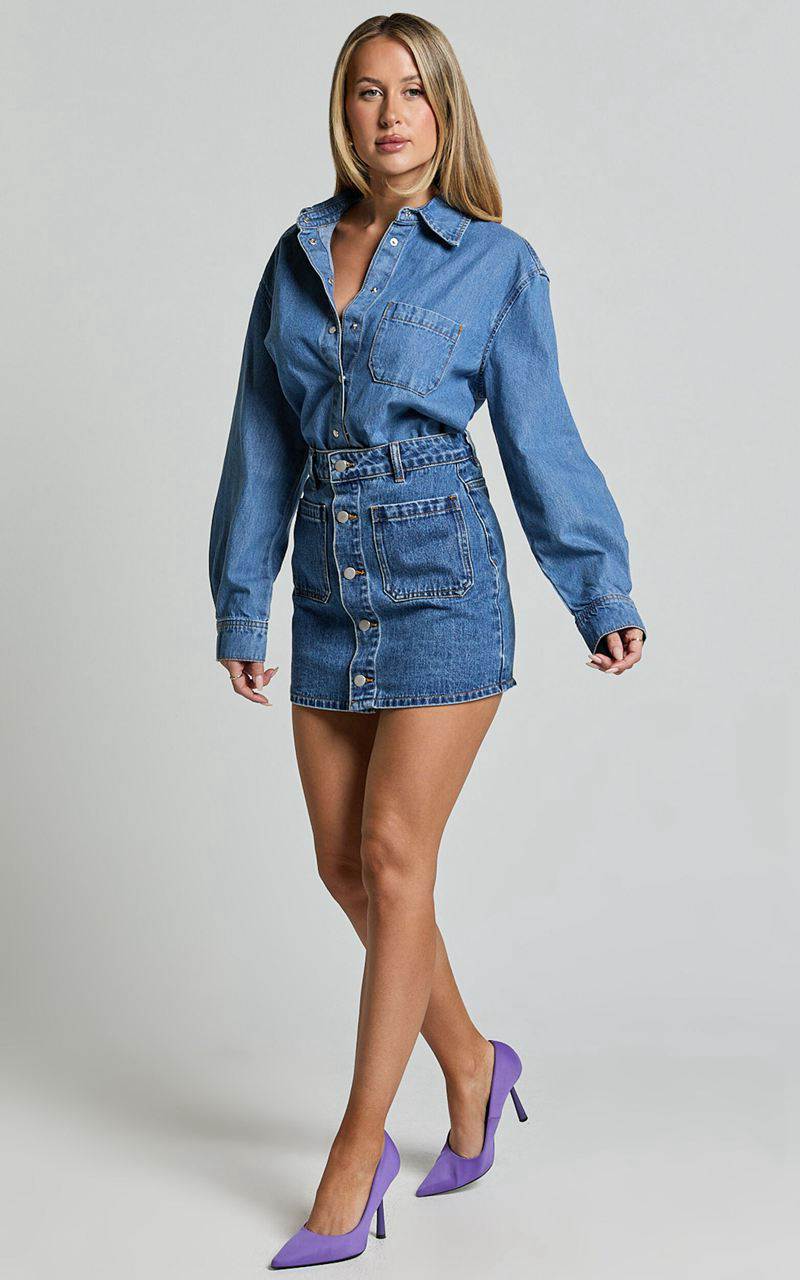 Showpo Collins Top - Long Sleeve Button Through Denim Shirt Mid Blue Wash | DFKIBT083