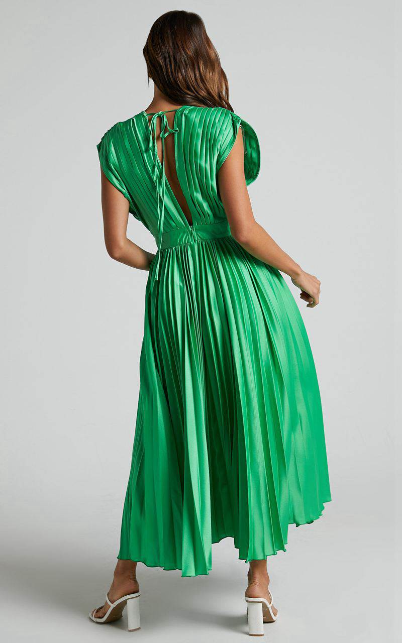 Showpo Della Midi Dress - Plunge Neck Short Sleeve Pleated Dress Green | ARCVOF082