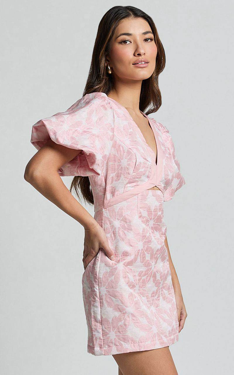 Showpo Diana Mini Dress - Jacquard Short Sleeve Cut Out Dress Light Pink | JIPDBV156