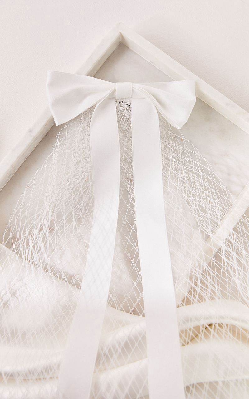 Showpo Erin Bow Veil White | INCJPR235