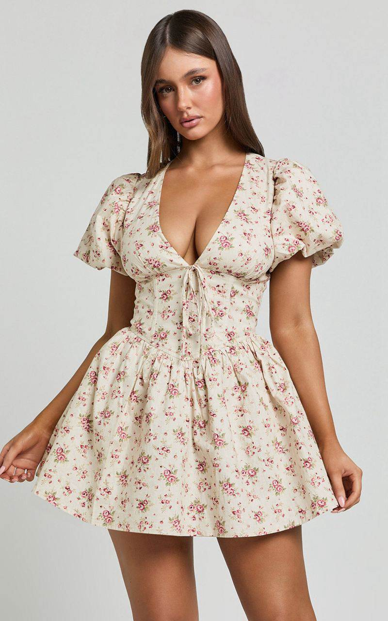 Showpo Evans Mini Dress - Short Sleeve Shirred Back Plunge Dress Pink Floral | VCAYRJ094