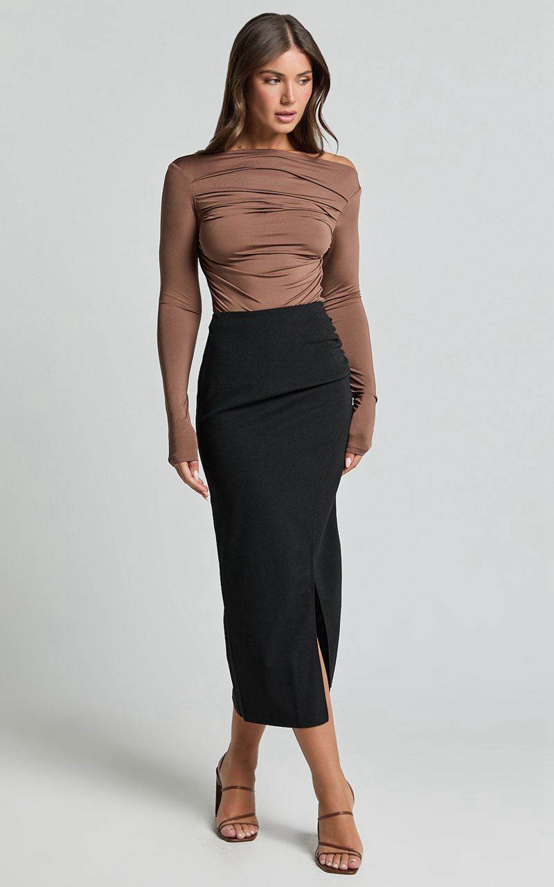 Showpo Fabia Top - Asymmetrical Off Shoulder Ruched Top Mocha | RNQWFE715