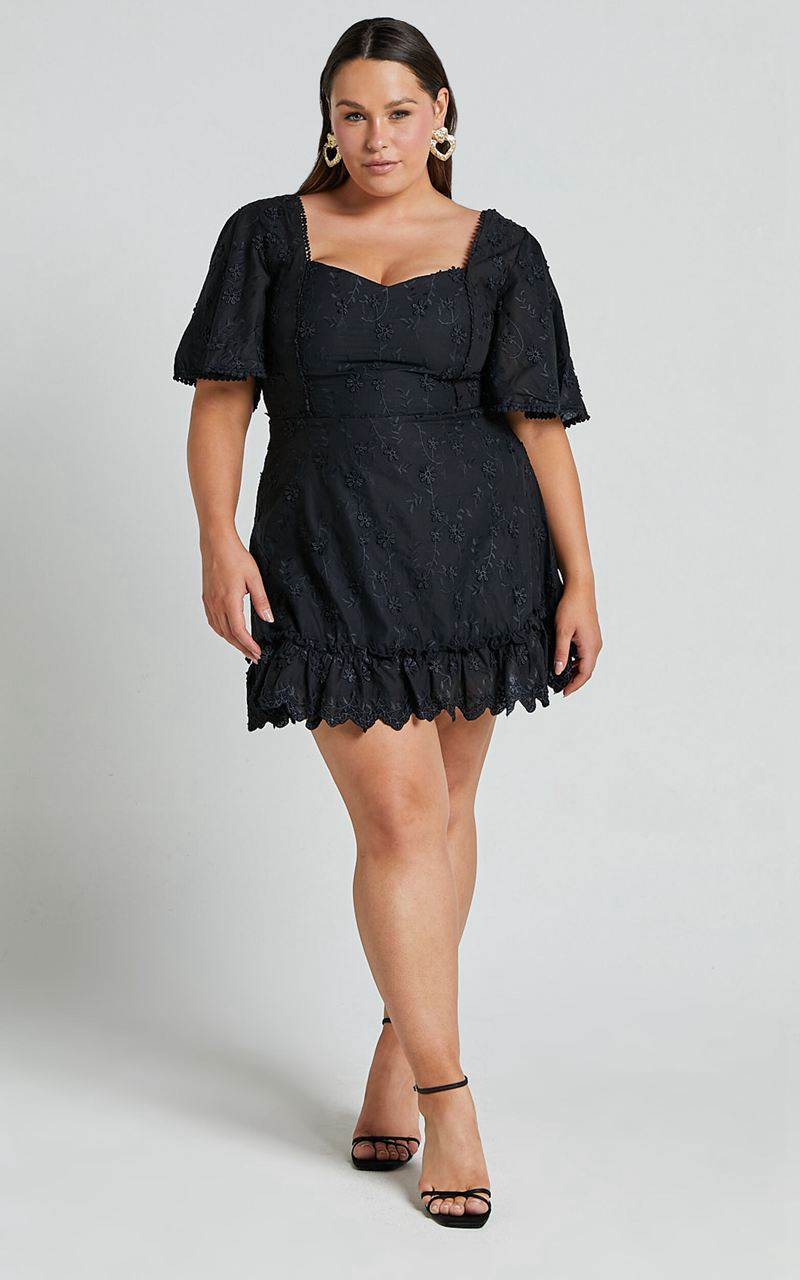 Showpo Fancy A Spritz Mini Dress - Square Neck Dress Black Embroidery | ZARPIY842