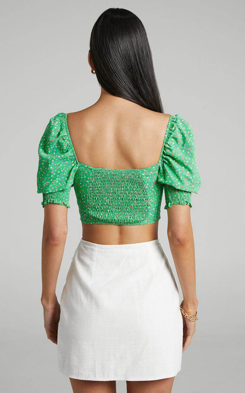 Showpo Feliza Top - Ruched Sweetheart Bust Puff Sleeve Crop Top Green Floral | GWEYCX413