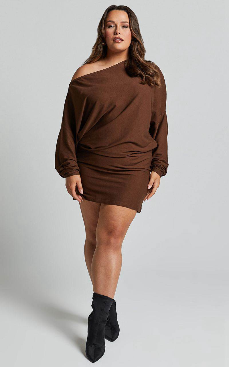 Showpo Fermina Mini Dress - Long Sleeve Bodycon Dress Chocolate | CFXENB819