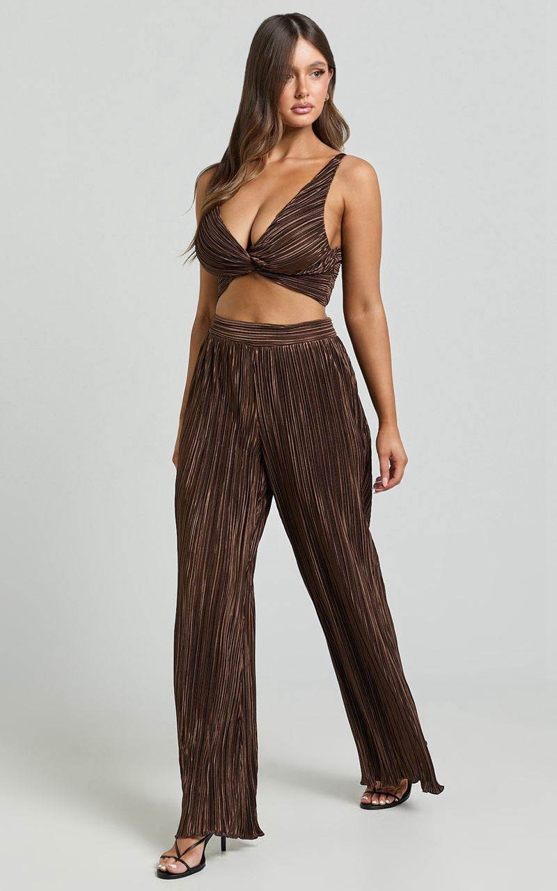 Showpo Gabby Two Piece Set - V Neck Twist Front Plisse Crop Top And High Waisted Plisse Relaxed Pants Chocolate | GAXEUW153