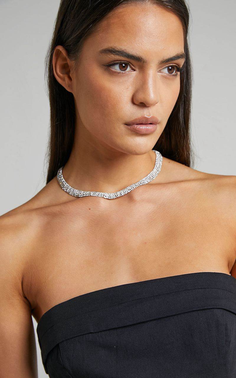 Showpo Guenloie Diamante Choker Necklace Silver | DHMAGI541