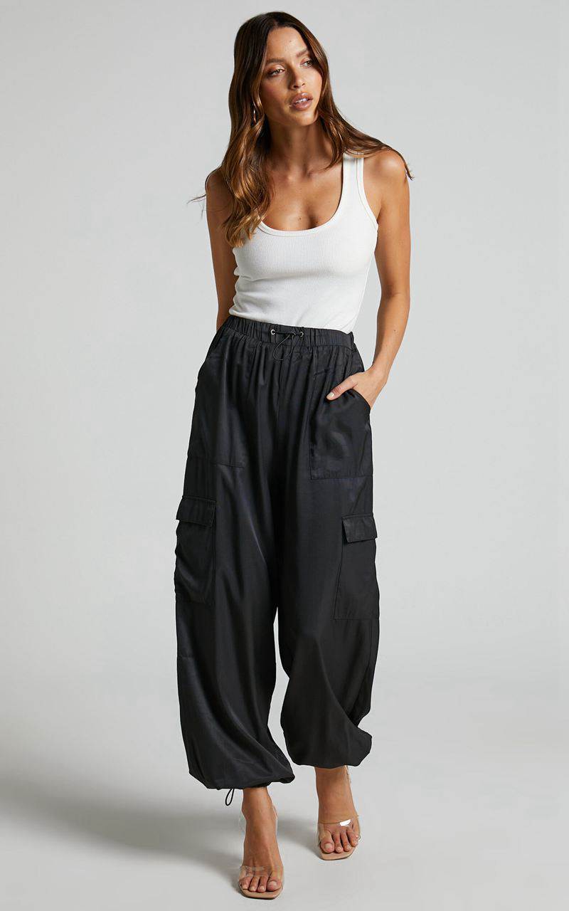 Showpo Hanabi Pants - High Waisted Cargo Parachute Pant Black | MVODLT792