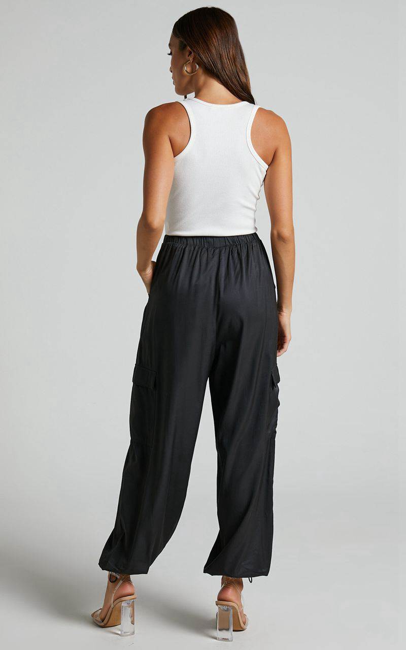 Showpo Hanabi Pants - High Waisted Cargo Parachute Pant Black | MVODLT792