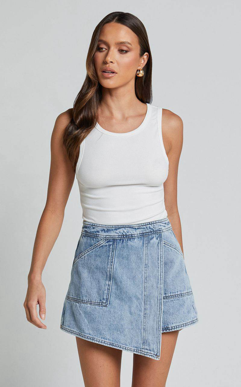 Showpo Harleigh Skort - Pocket Detail Wrap Denim Skort Light Blue Wash | QVUXID346