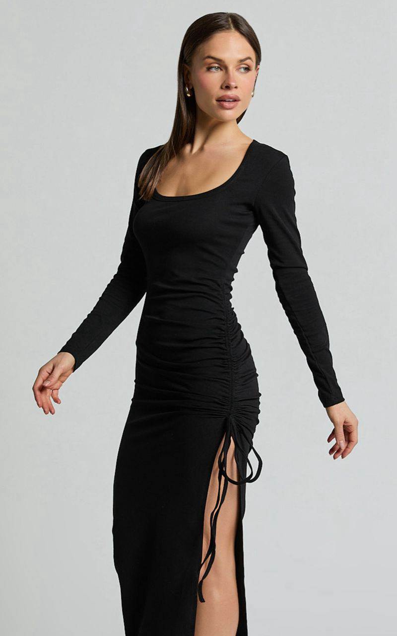 Showpo Harlow Midi Dress - Crew Neck Long Sleeve Ruched Side Split Dress Black | NCPZGX417