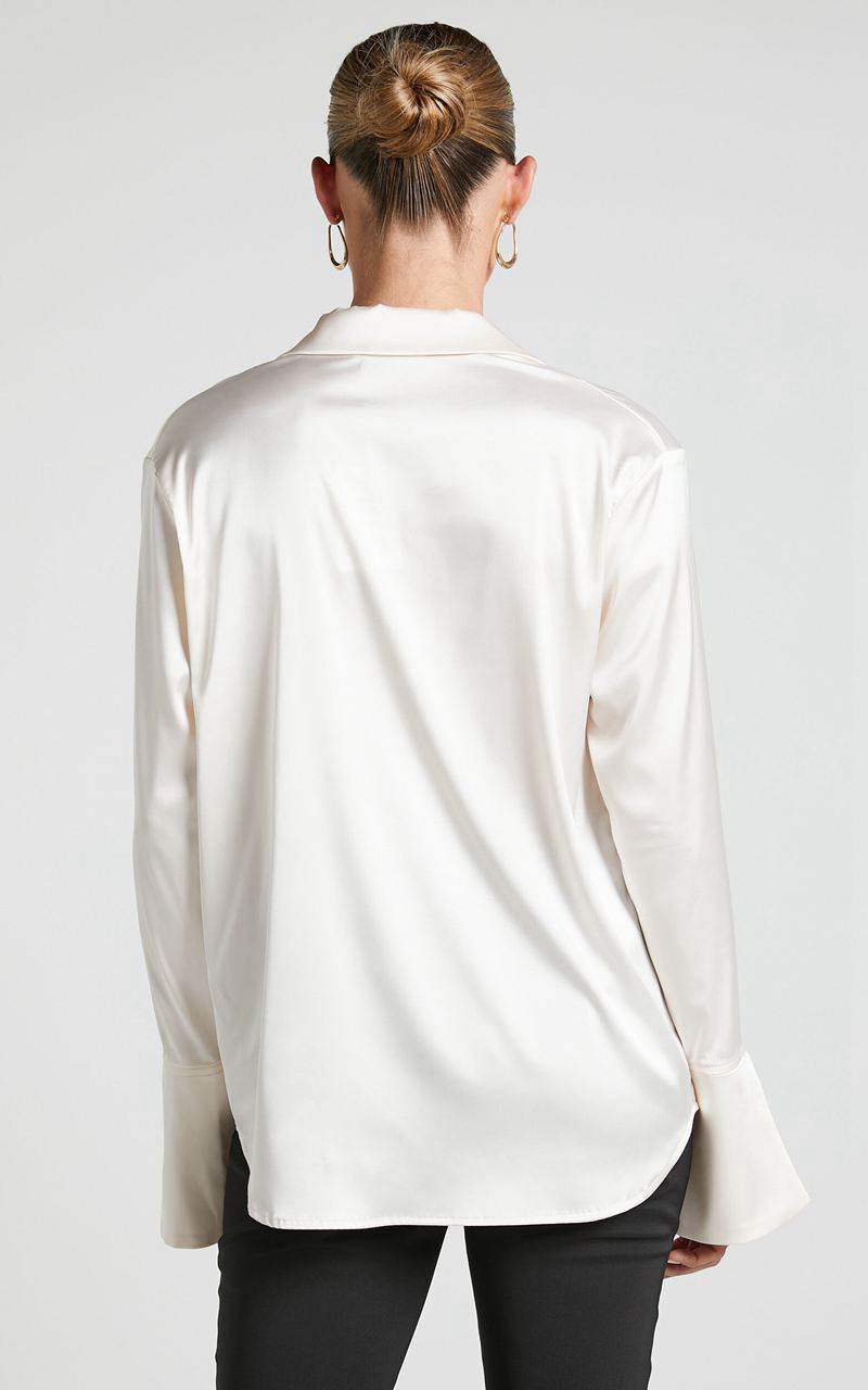 Showpo Hayien Shirt - Long Sleeve Plunge Shirt Champagne | SXJAQL753