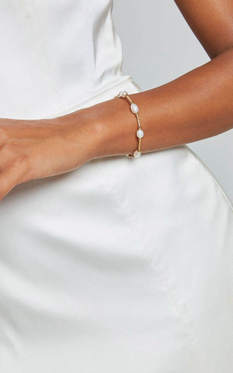 Showpo Irene Bracelet - Floating Pearl Bracelet Gold | PVDSXG926