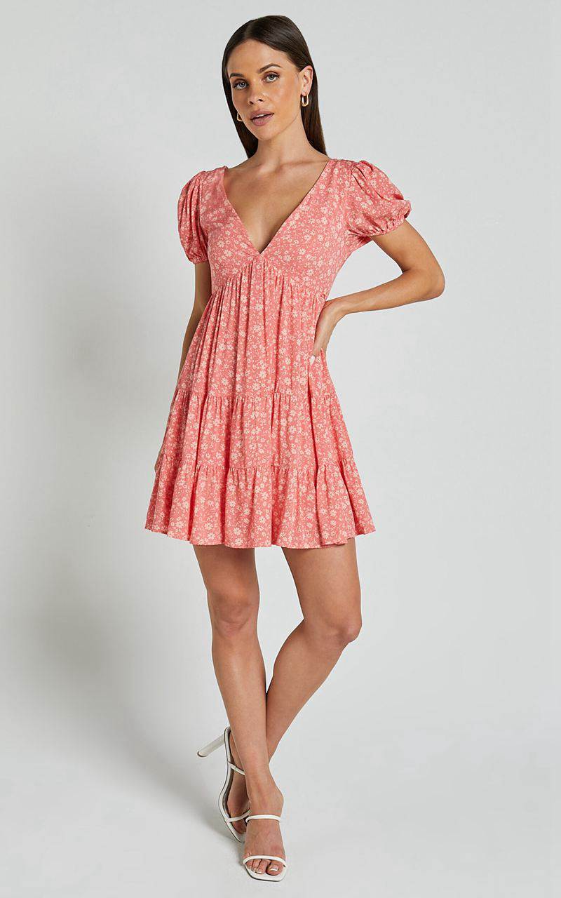 Showpo Isla Mini Dress - V Neck Tiered Dress Coral Floral | WBFUAC236