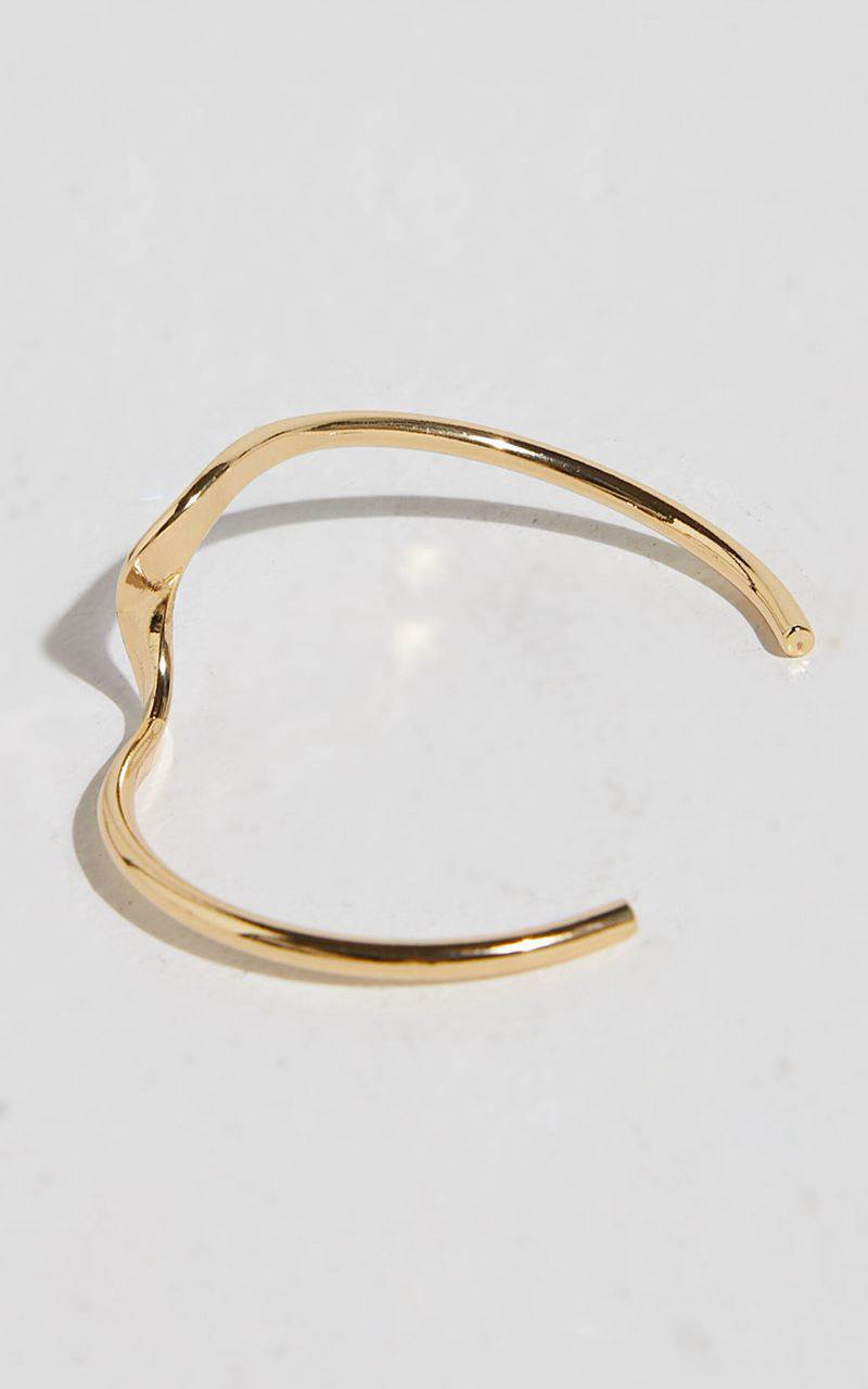 Showpo Ivy Irregular Shaped Bracelet Cuff Gold | JRWXLZ157