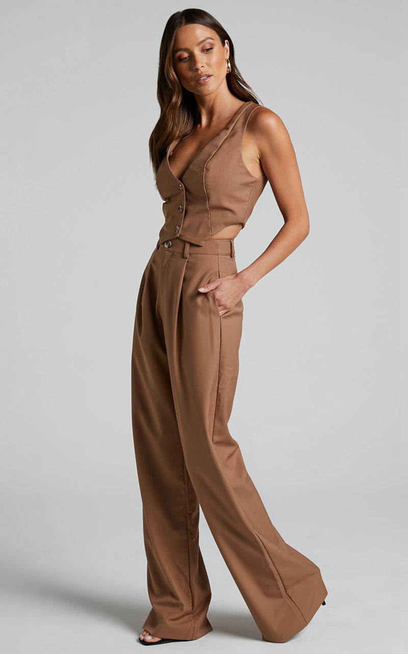 Showpo Izara Trousers - Mid Rise Relaxed Straight Leg Tailored Trousers Mocha | BLUNKD789