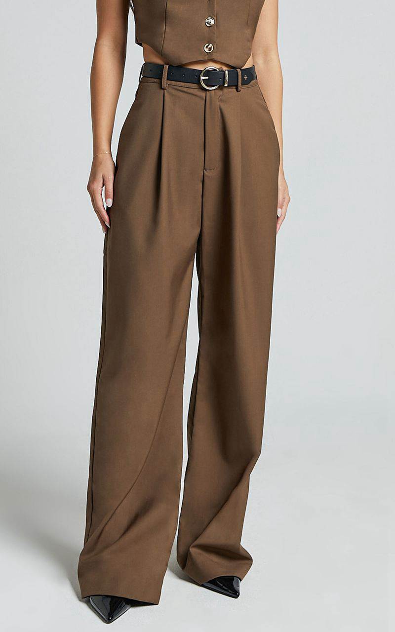 Showpo Izara Trousers - Mid Rise Relaxed Straight Leg Tailored Trousers Oak | JLZEAO017