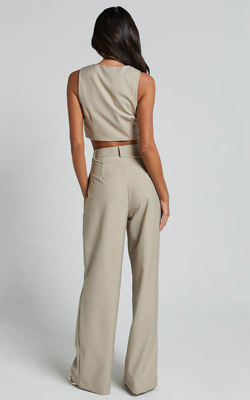 Showpo Izara Trousers - Mid Rise Relaxed Straight Leg Tailored Trousers Oatmeal | WCMKSX321