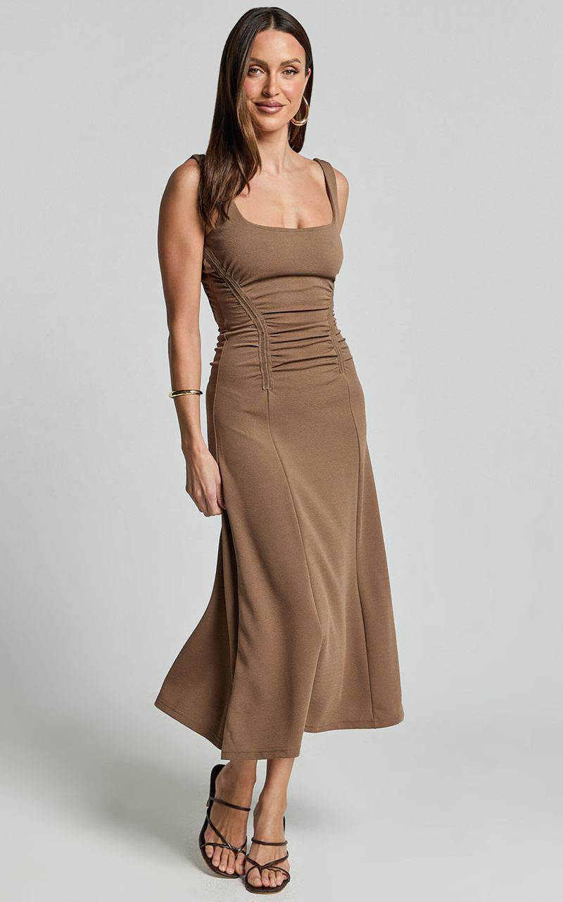 Showpo Jacel Midi Dress - Ruched Fit And Flare Dress Mocha | XMKGRH875